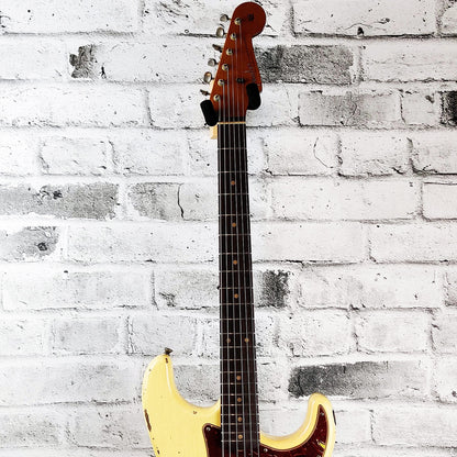 Fender Custom Shop Limited Edition '61 Stratocaster, Heavy Relic, Aged Vintage White Over 3-Colour Sunburst