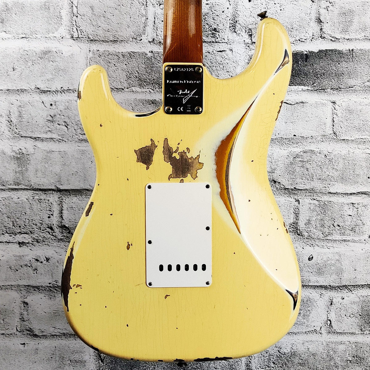 Fender Custom Shop Limited Edition '61 Stratocaster, Heavy Relic, Aged Vintage White Over 3-Colour Sunburst