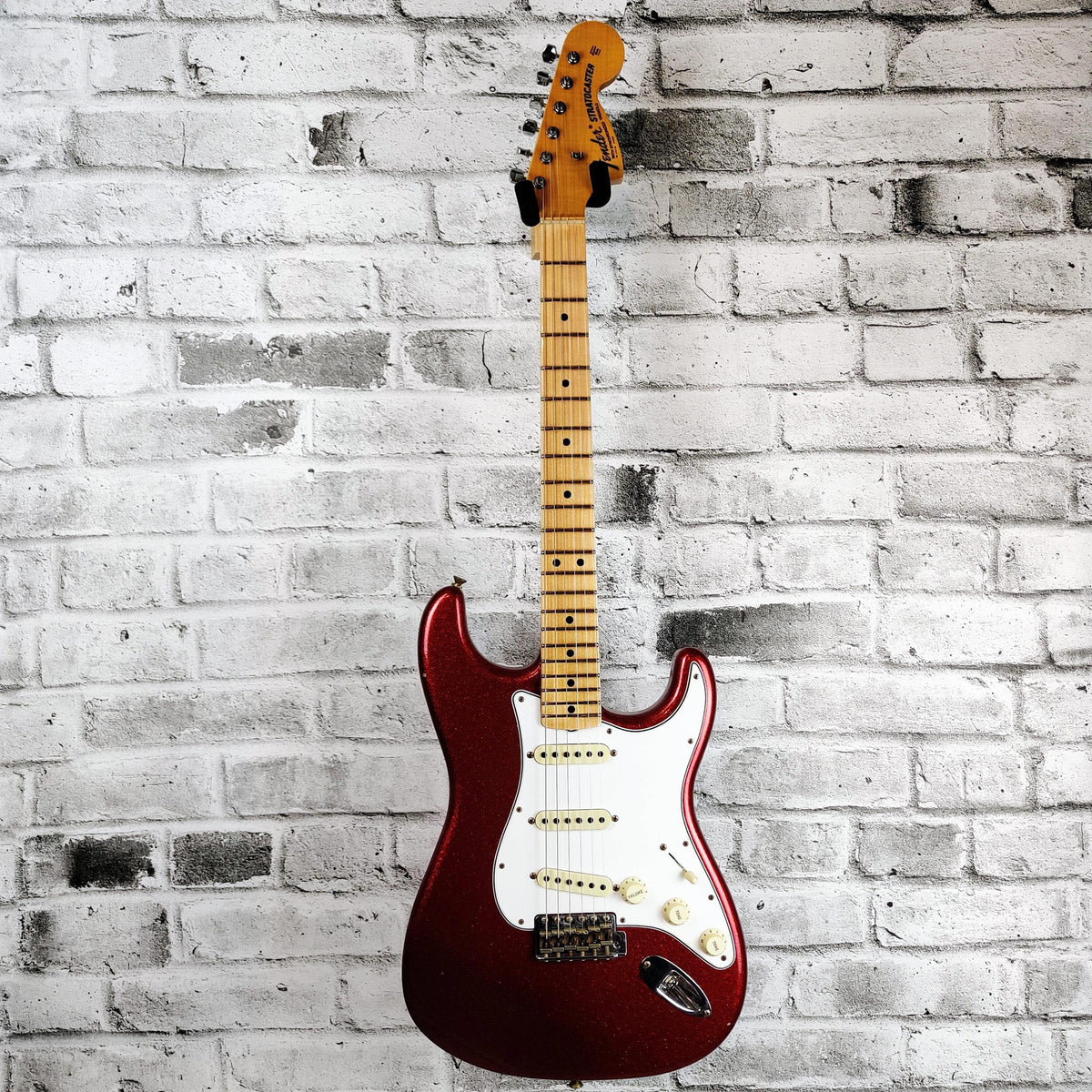 Fender Custom Shop Limited Edition '69 Stratocaster Journeyman Relic, Aged Red Sparkle