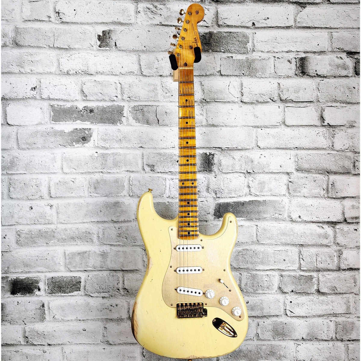 Fender Custom Shop Limited Edition '55 Bone Tone Strat Relic, 2A Flame Maple Fingerboard, Aged Honey Blonde with Gold Hardware