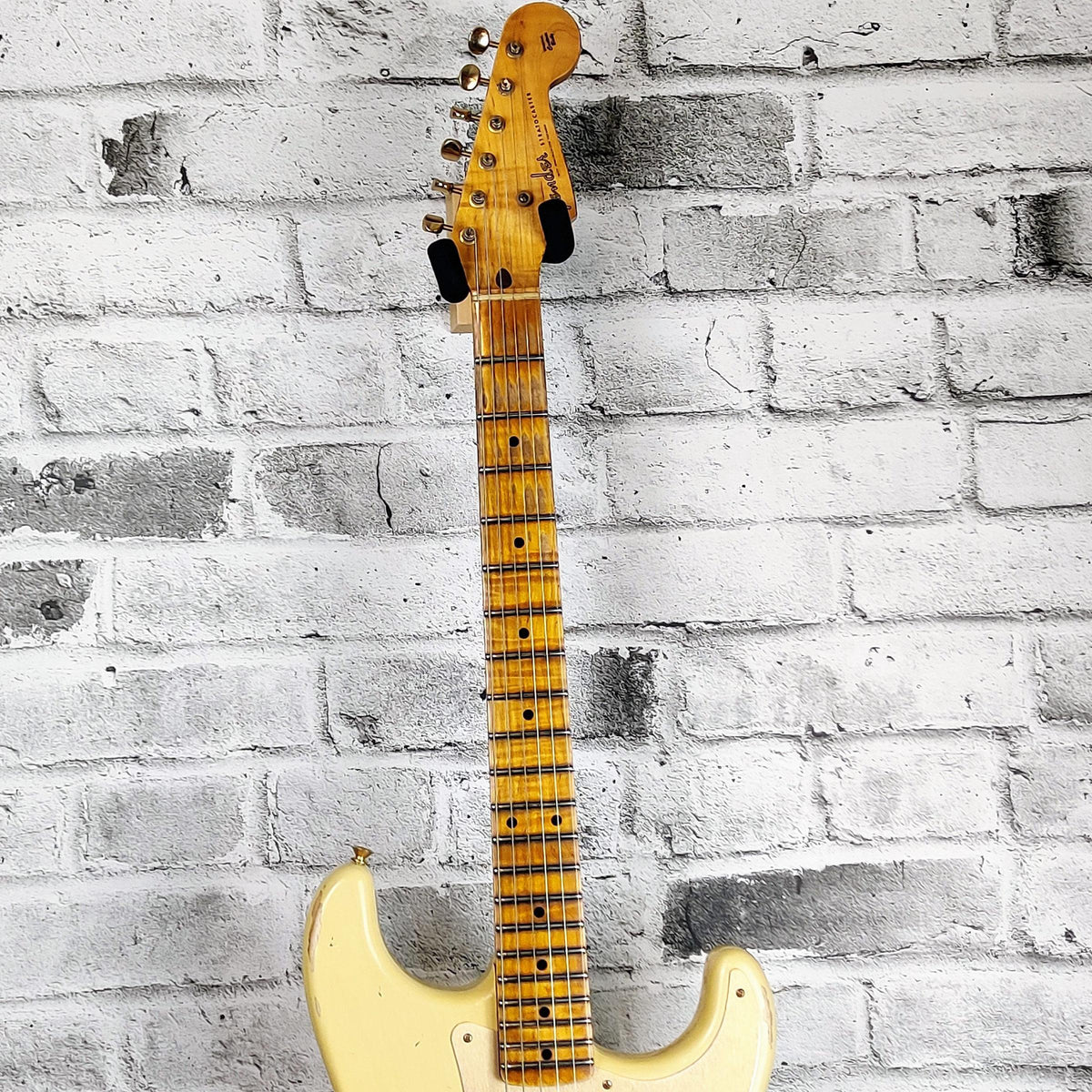 Fender Custom Shop Limited Edition '55 Bone Tone Strat Relic, 2A Flame Maple Fingerboard, Aged Honey Blonde with Gold Hardware