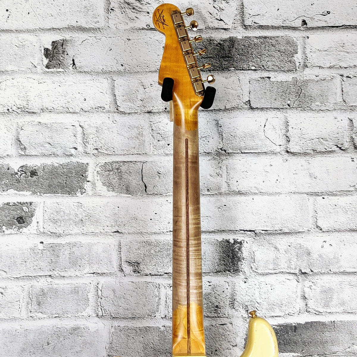 Fender Custom Shop Limited Edition '55 Bone Tone Strat Relic, 2A Flame Maple Fingerboard, Aged Honey Blonde with Gold Hardware