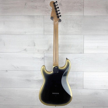 FENDER Limited Edition American Professional II Stratocaster HSS Roasted Flame Maple Fingerboard, Gold Night