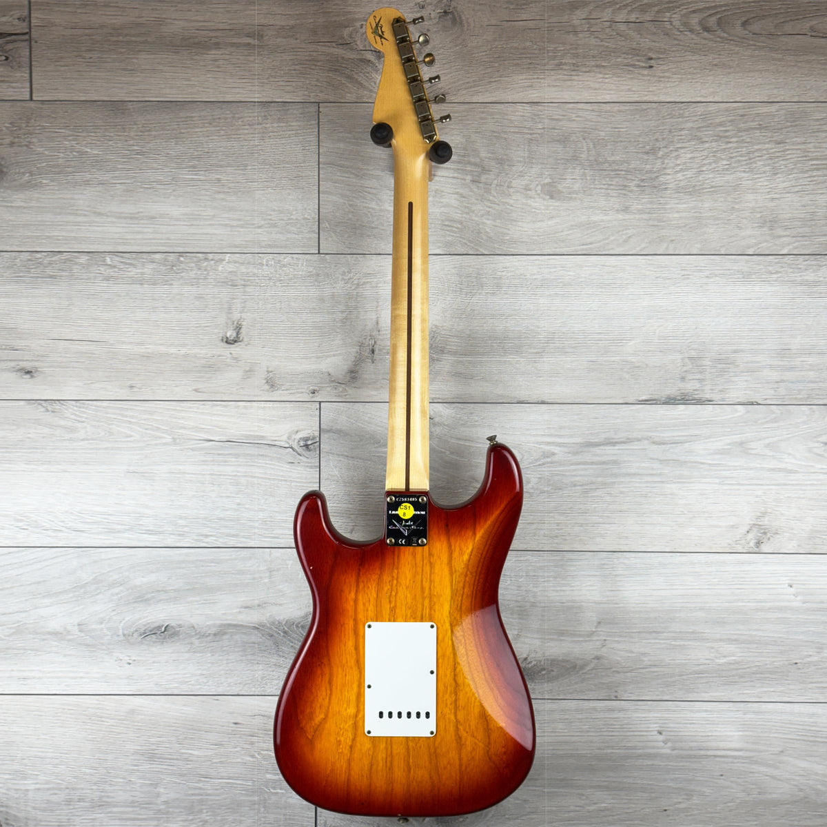 FENDER Custom Shop 1955 STRAT Journeyman, Aged Cherry Sunburst