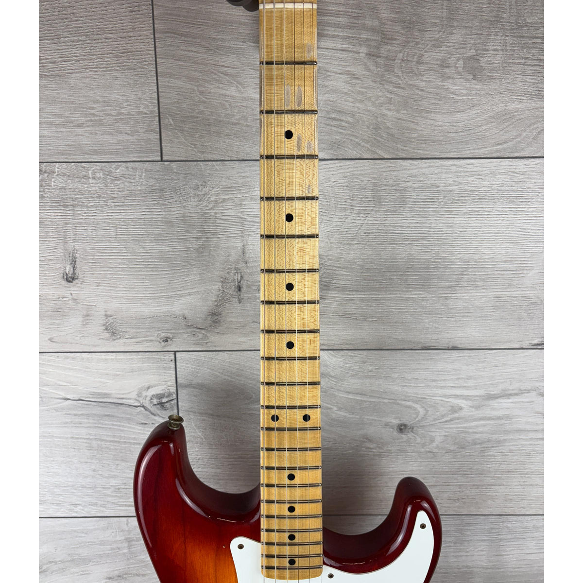 FENDER Custom Shop 1955 STRAT Journeyman, Aged Cherry Sunburst