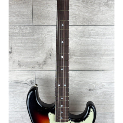 FENDER Custom Shop 1965 Journeyman Custom Relic Stratocaster, Aged 3-Tone Sunburst