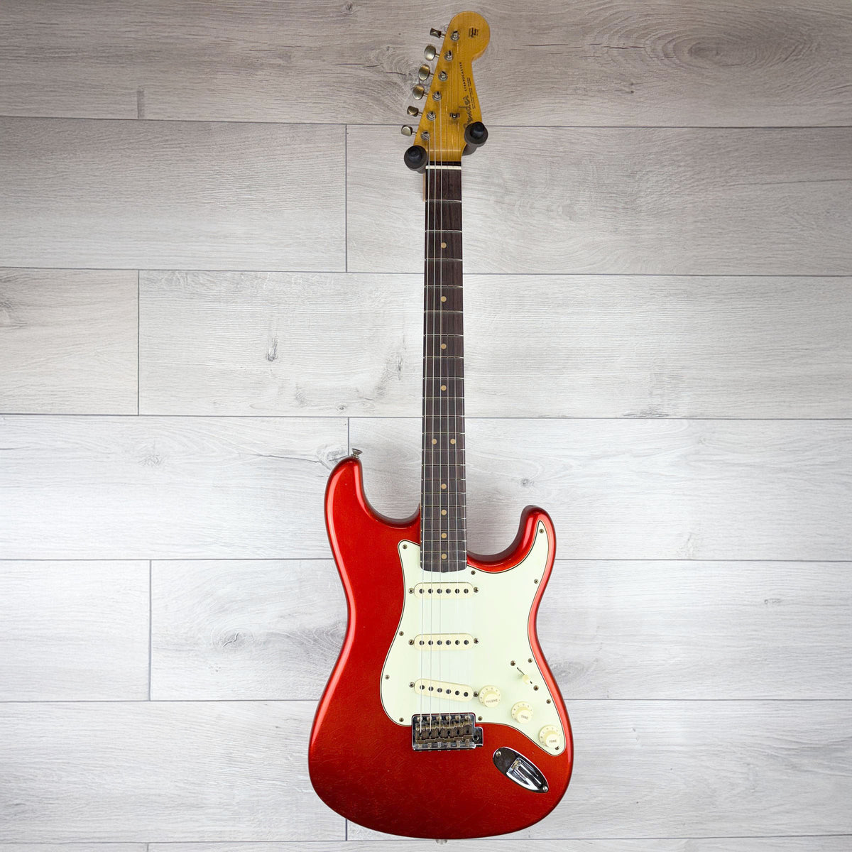 FENDER Custom Shop LTD 64 L-SERIES Stratocaster Journeyman, Aged Candy Tangerine