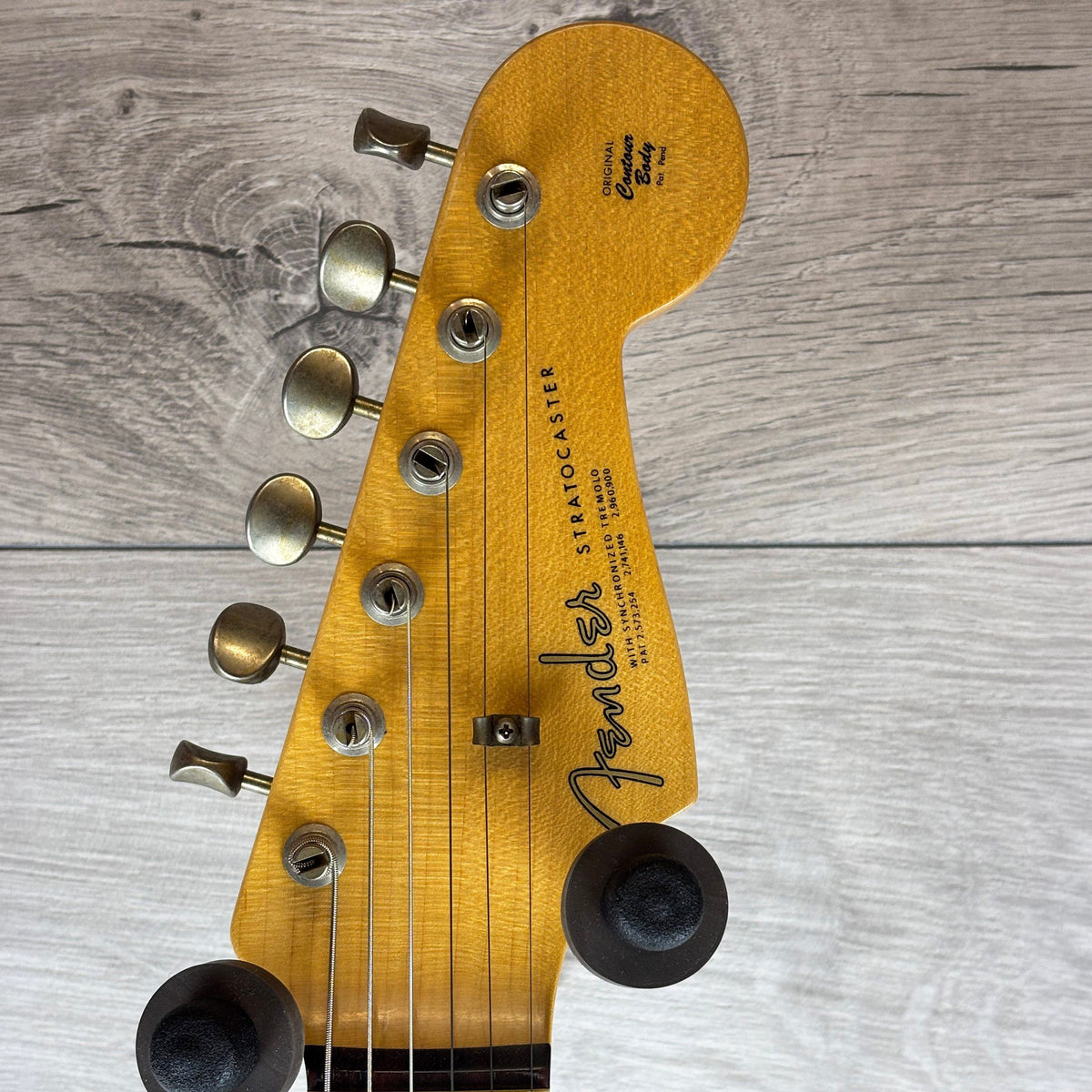 FENDER Custom Shop LTD 64 L-SERIES Stratocaster Journeyman, Aged Candy Tangerine