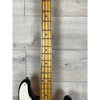 FENDER Custom Shop 1954 Precision Bass Journeyman Relic, 1-Piece Quartersawn Maple Neck Fingerboard, Aged 2-Color Sunburst