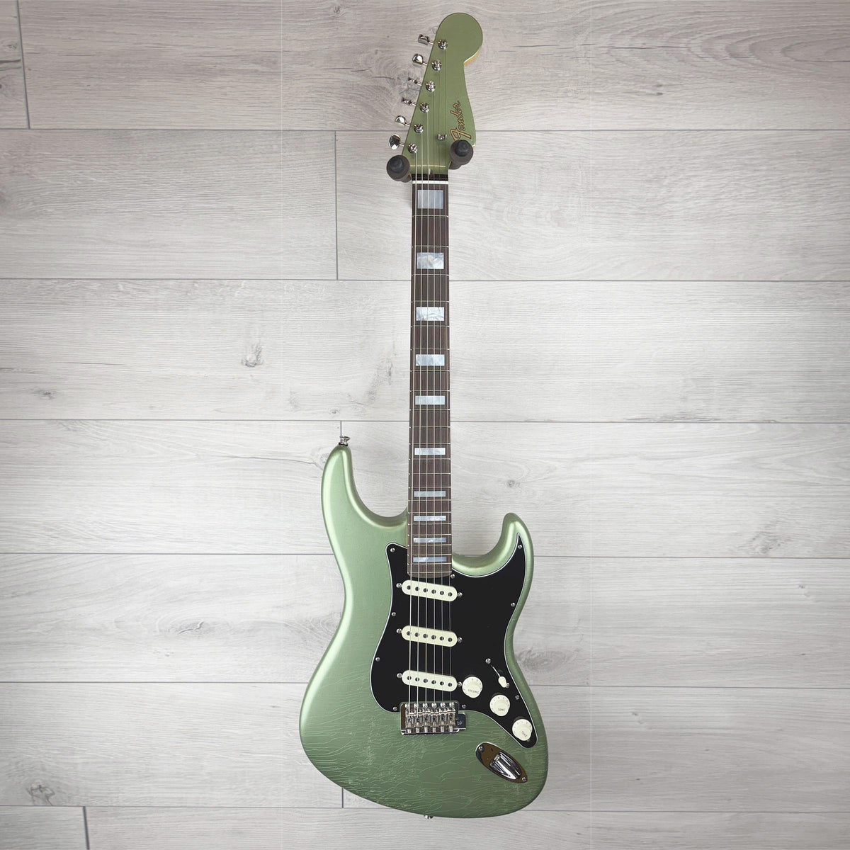 Fender Custom Shop Master Built Kyle McMillin Offset Stratocaster Deluxe Closet Classic, Sage Green Metallic