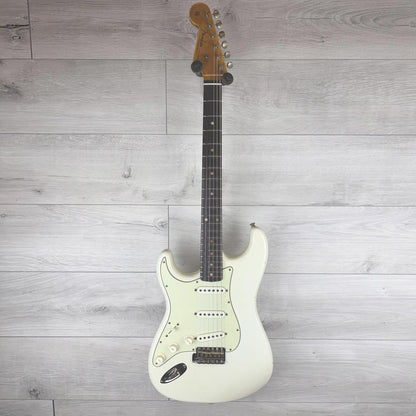 FENDER Custom shop '62/'63 Stratocaster Left-Handed Journeyman Relic, Aged Olympic White