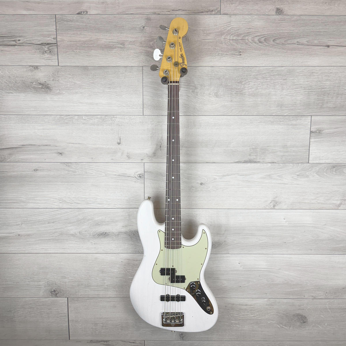 FENDER Custom Shop Limited Edition Jazz Bass Special Journeyman Relic, Rosewood Fingerboard, White Blonde