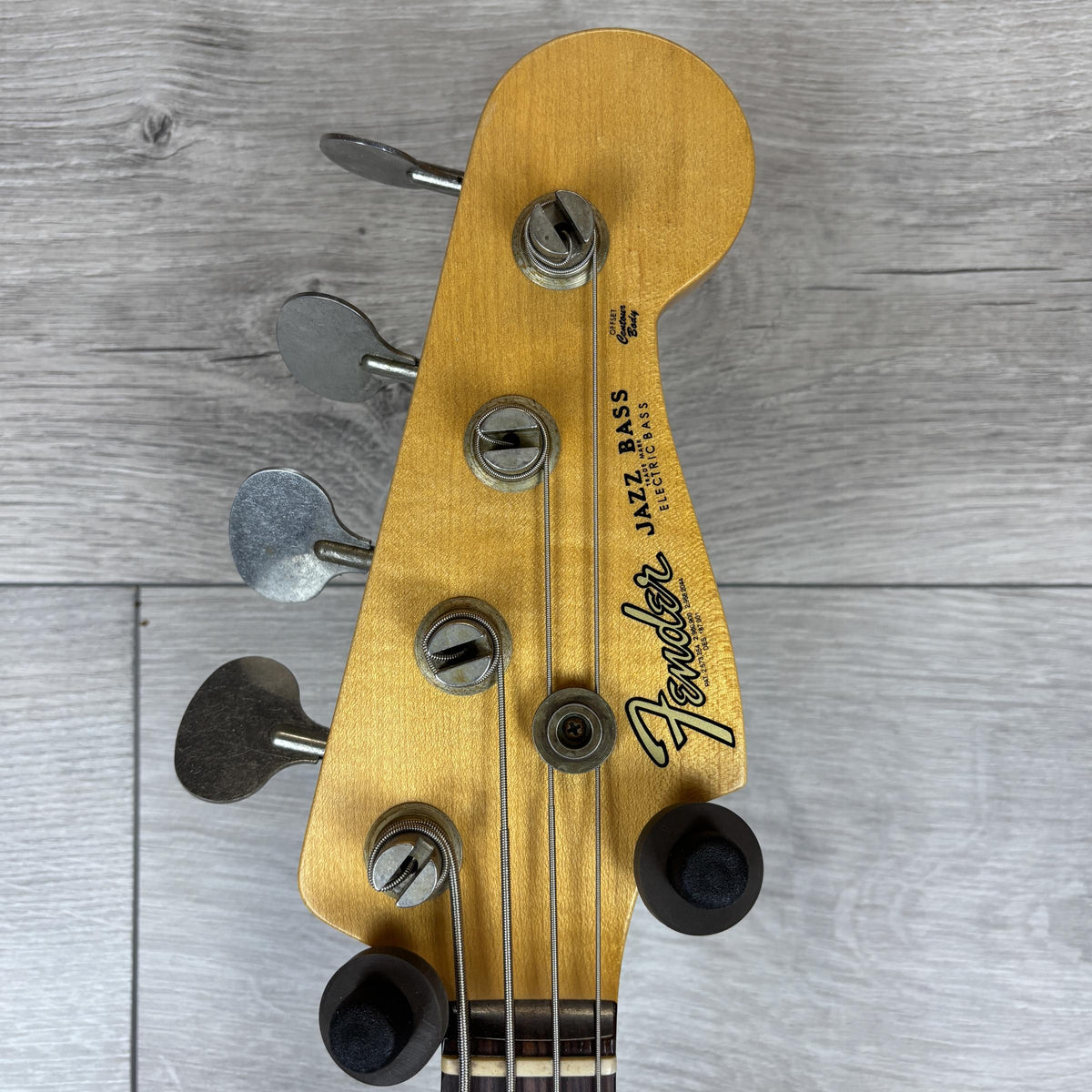 FENDER Custom Shop Limited Edition Jazz Bass Special Journeyman Relic, Rosewood Fingerboard, White Blonde