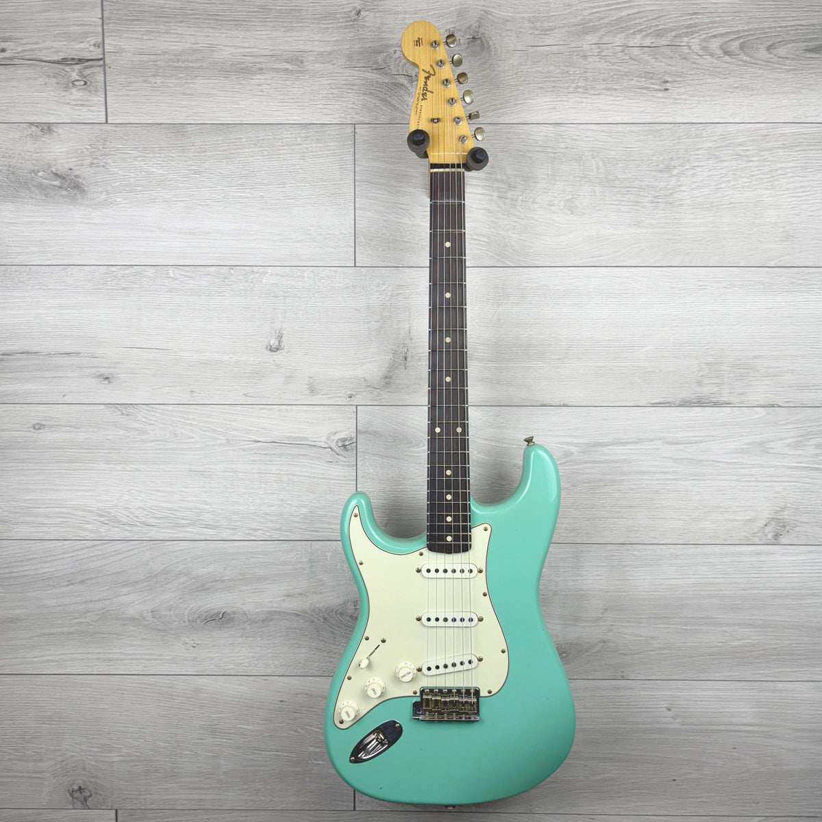 FENDER Custom Shop '62/'63 Stratocaster Left Hand Journeyman, Aged Sea Foam Green