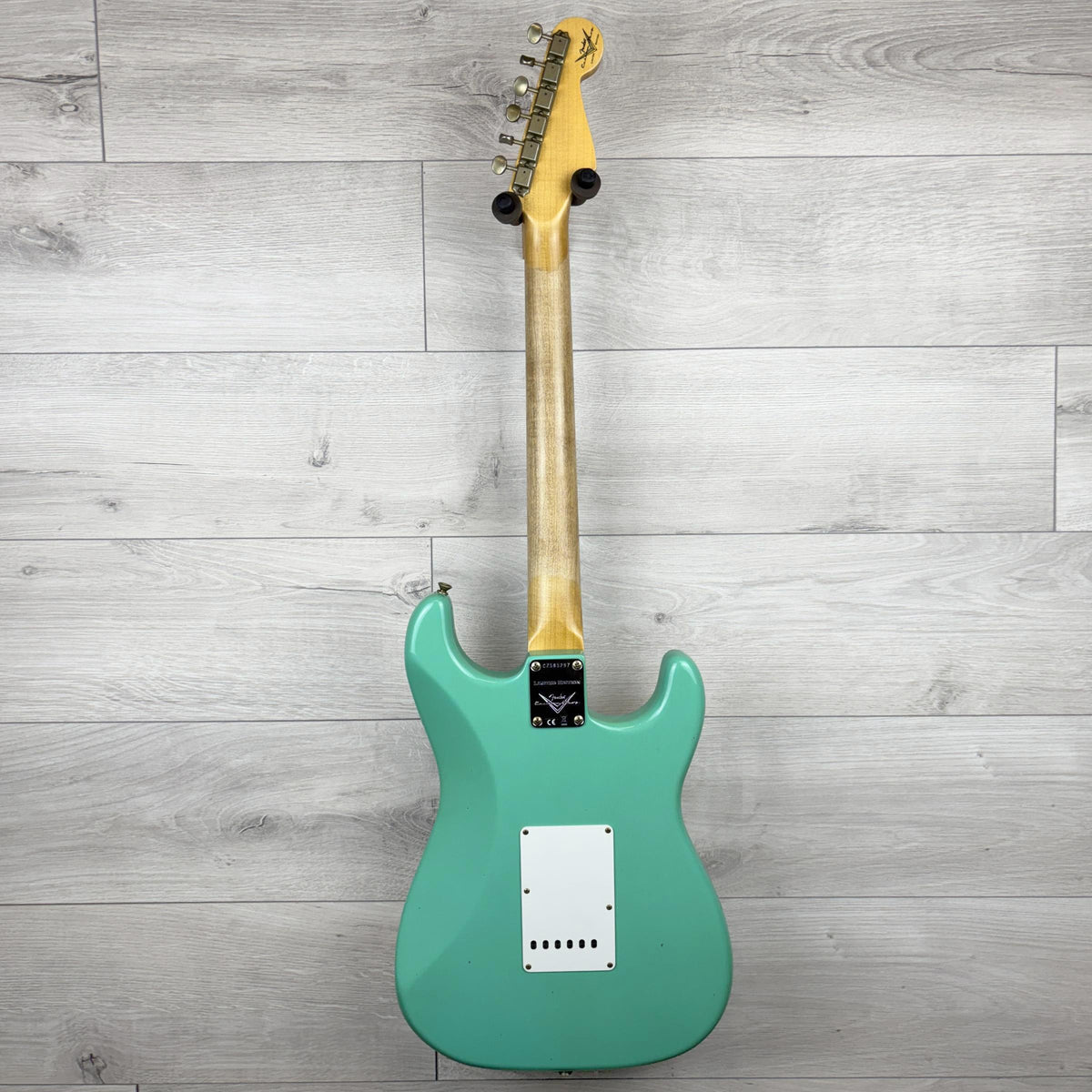 FENDER Custom Shop '62/'63 Stratocaster Left Hand Journeyman, Aged Sea Foam Green