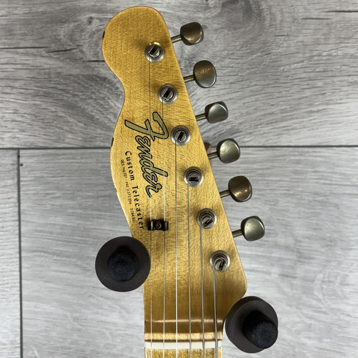 FENDER Custom Shop 1965 Telecaster Custom Left Hand Relic, Maple Neck, Faded 3-Tone Sunburst