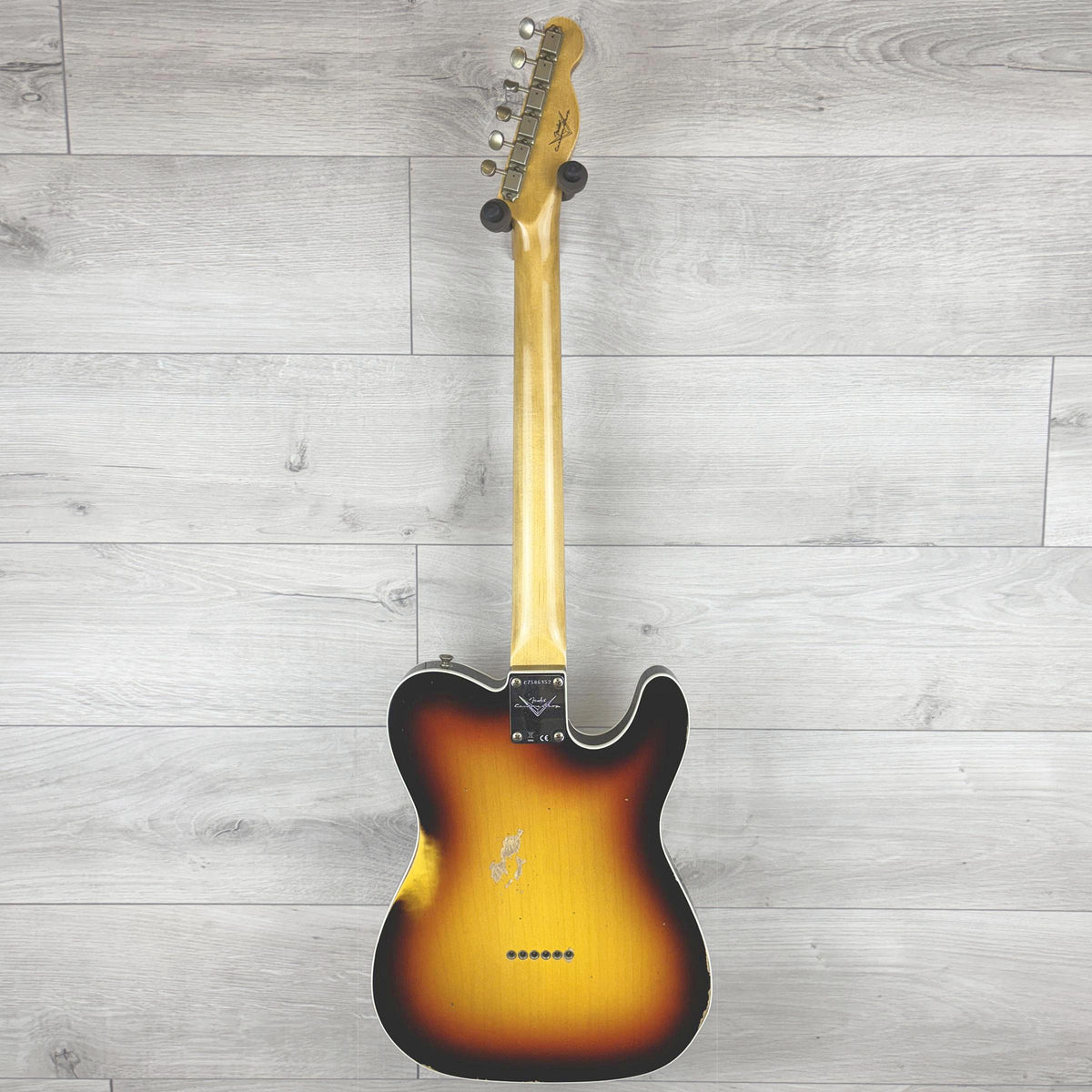 FENDER Custom Shop 1965 Telecaster Custom Left Hand Relic, Maple Neck, Faded 3-Tone Sunburst