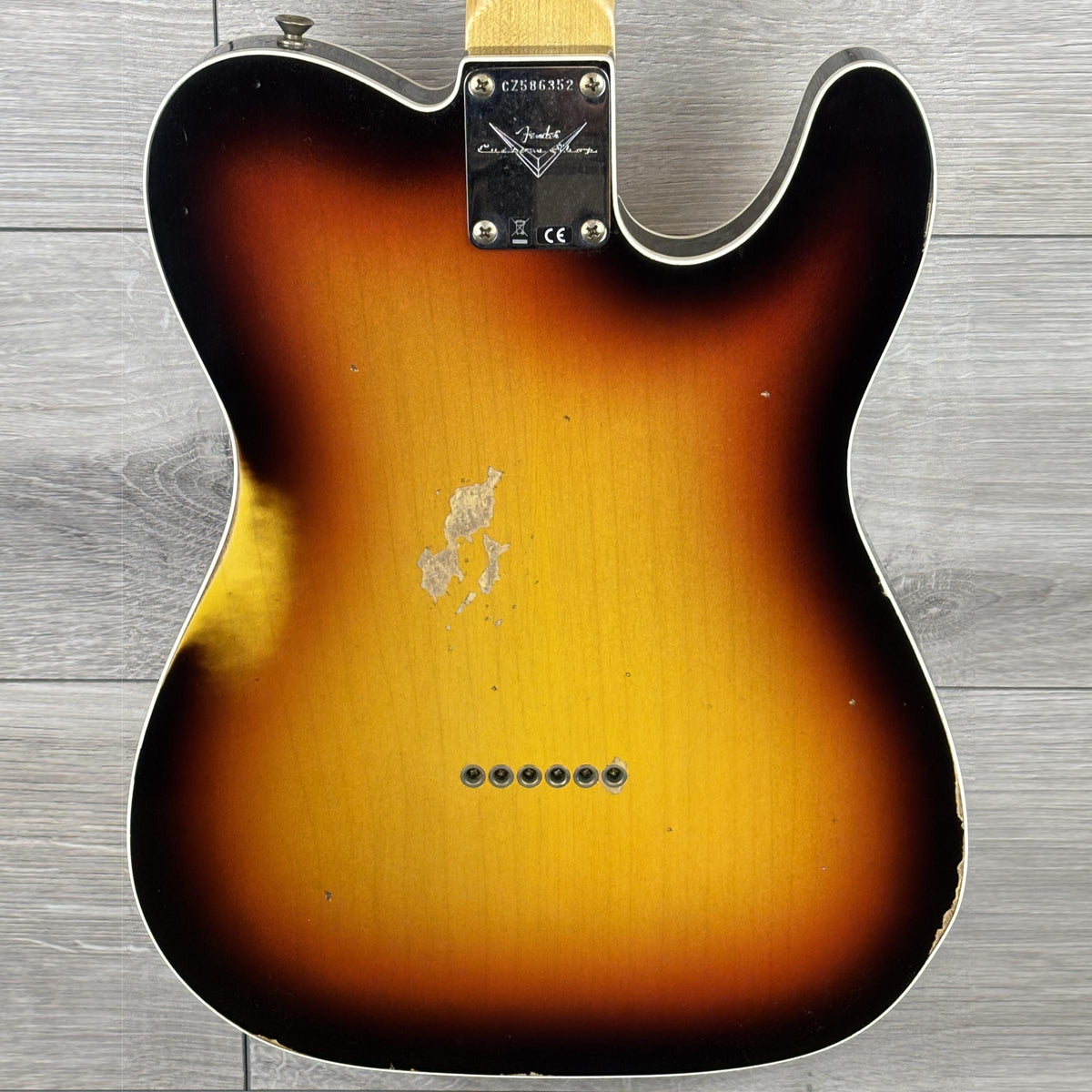 FENDER Custom Shop 1965 Telecaster Custom Left Hand Relic, Maple Neck, Faded 3-Tone Sunburst