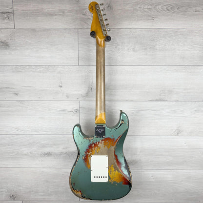 FENDER Custom Shop 1965 Stratocaster Super Heavy Relic, Rosewood Fingerboard, Super Faded Aged Sherwood Green Metallic over 3-Color Sunburst