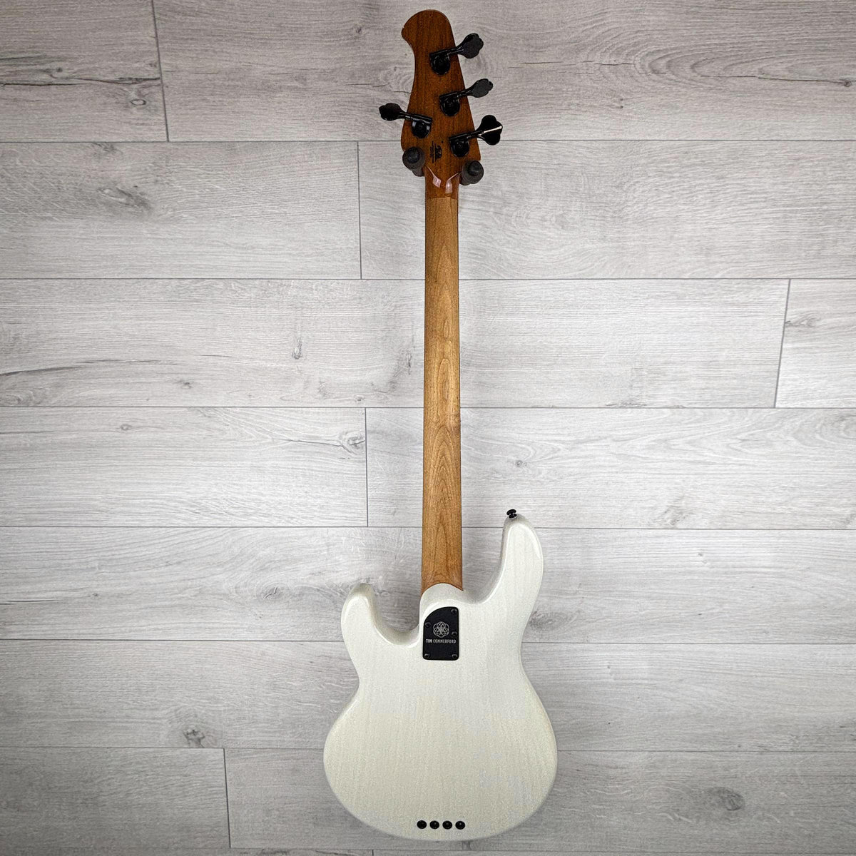 ERNIE BALL MUSIC MAN Tim Commerford Signature Passive Bass, Fight Night White
