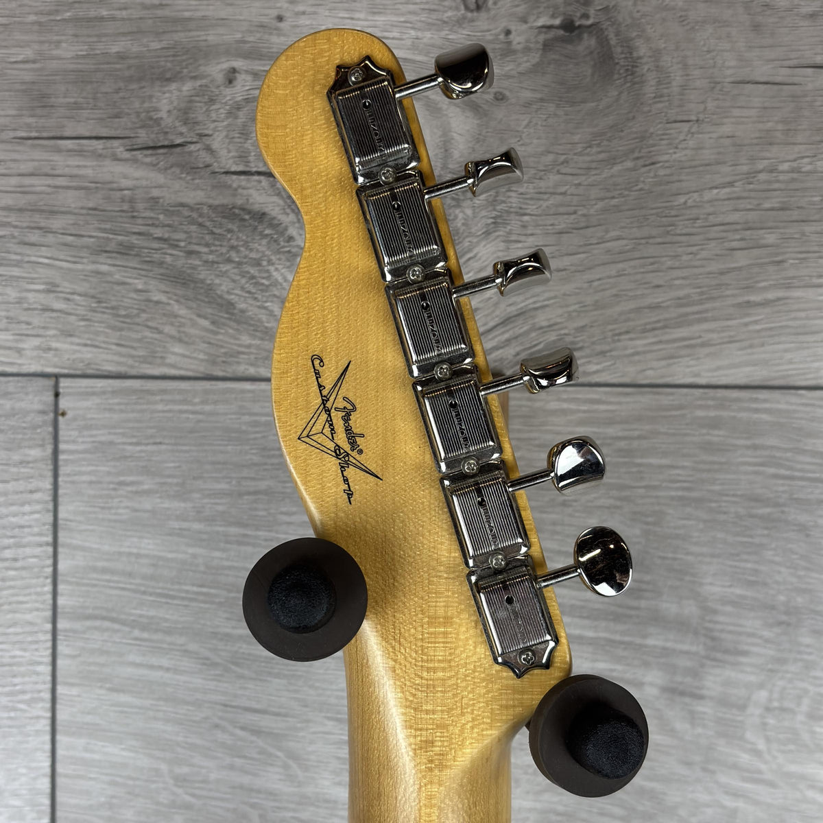 FENDER Custom Shop 1955 Telecaster Journeyman Relic with Closet Classic Hardware, 1-Piece Quartersawn Maple Neck, Super Aged Natural Blonde