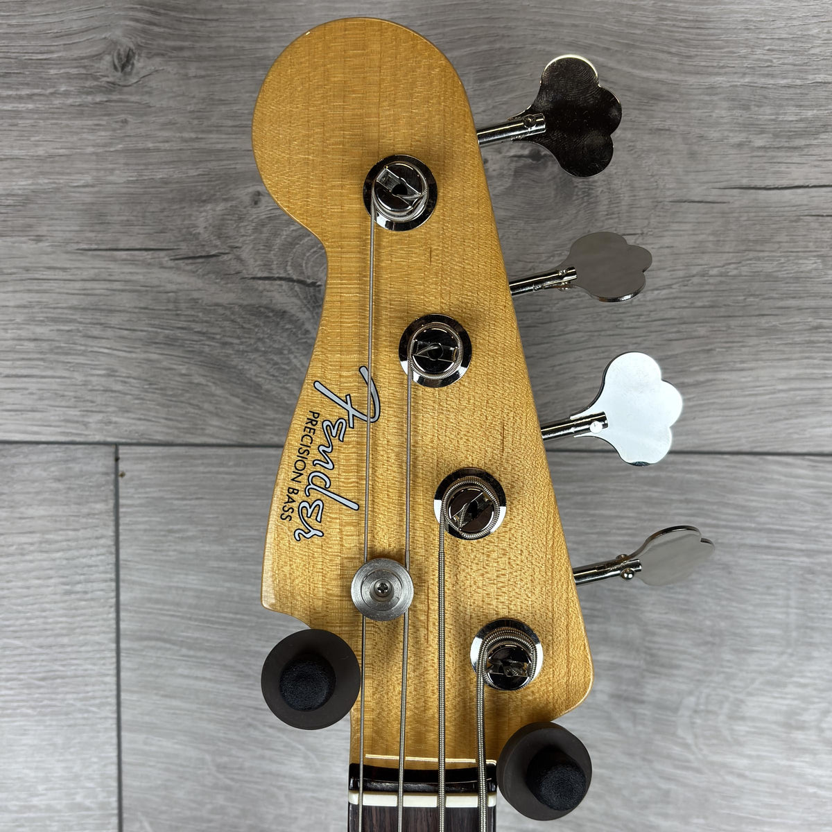 FENDER Custom Shop 1963 P Bass NOS Left-Hand, Olympic White