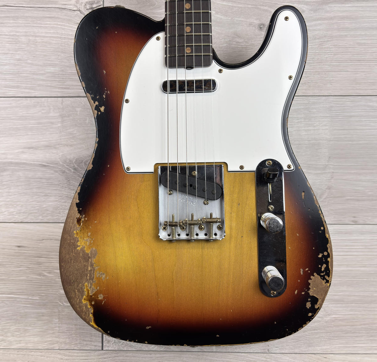 FENDER Custom Shop 1961 Telecaster Heavy Relic, Faded/Aged Bleached 3-Tone Sunburst