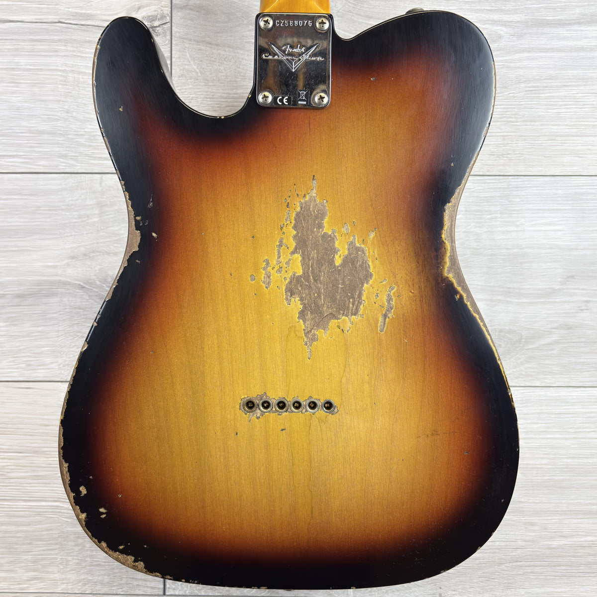 FENDER Custom Shop 1961 Telecaster Heavy Relic, Faded/Aged Bleached 3-Tone Sunburst