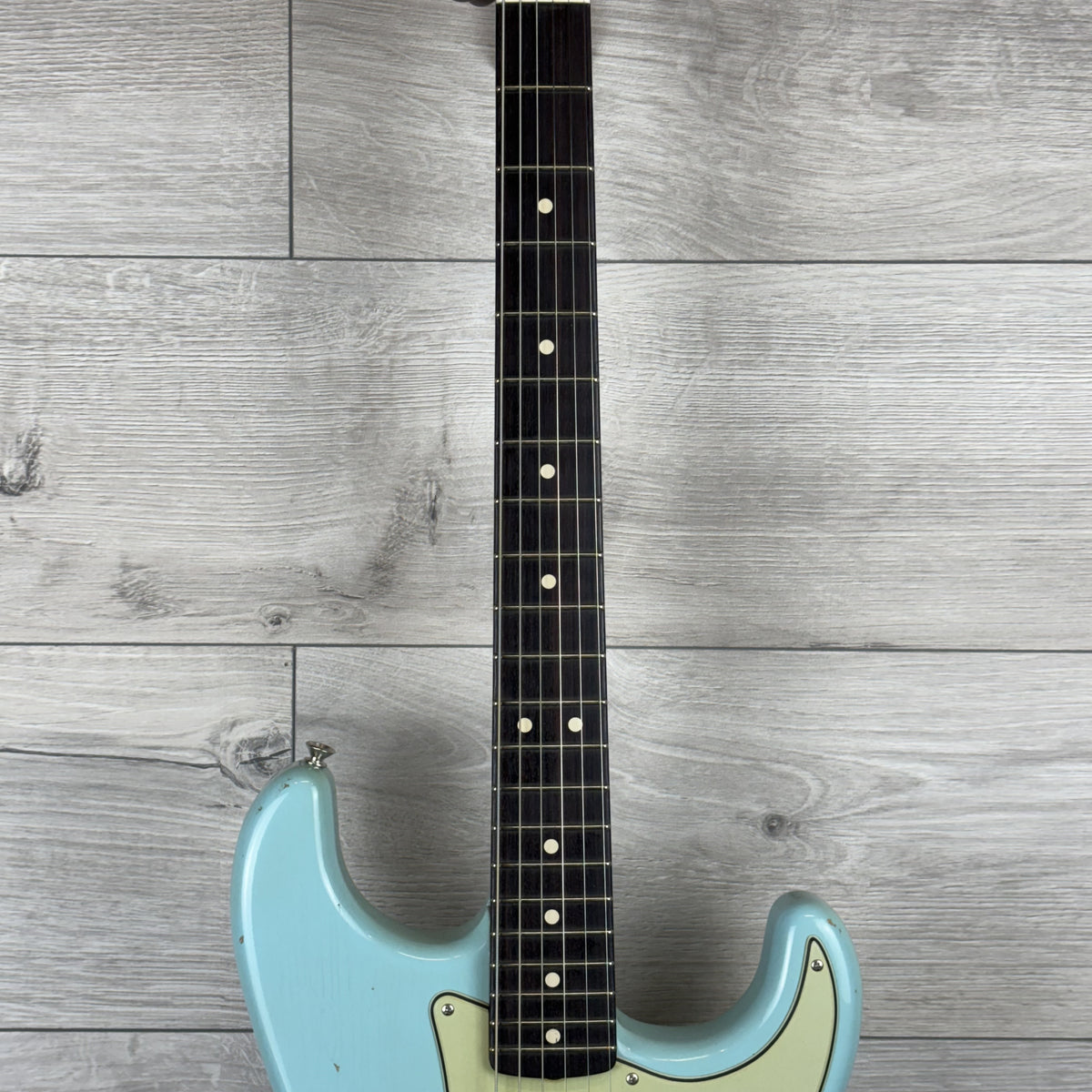 FENDER Custom Shop MasterBuilt Levi Perry Fat ‘64 Stratocaster Journeyman Relic, Faded Aged Daphne Blue