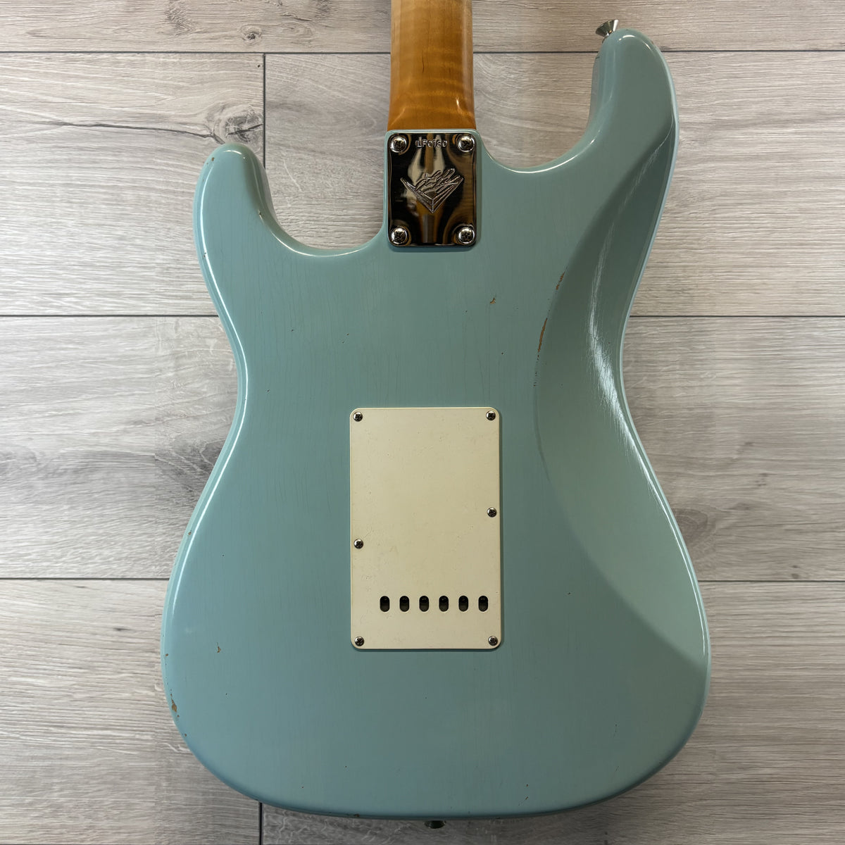 FENDER Custom Shop MasterBuilt Levi Perry Fat ‘64 Stratocaster Journeyman Relic, Faded Aged Daphne Blue