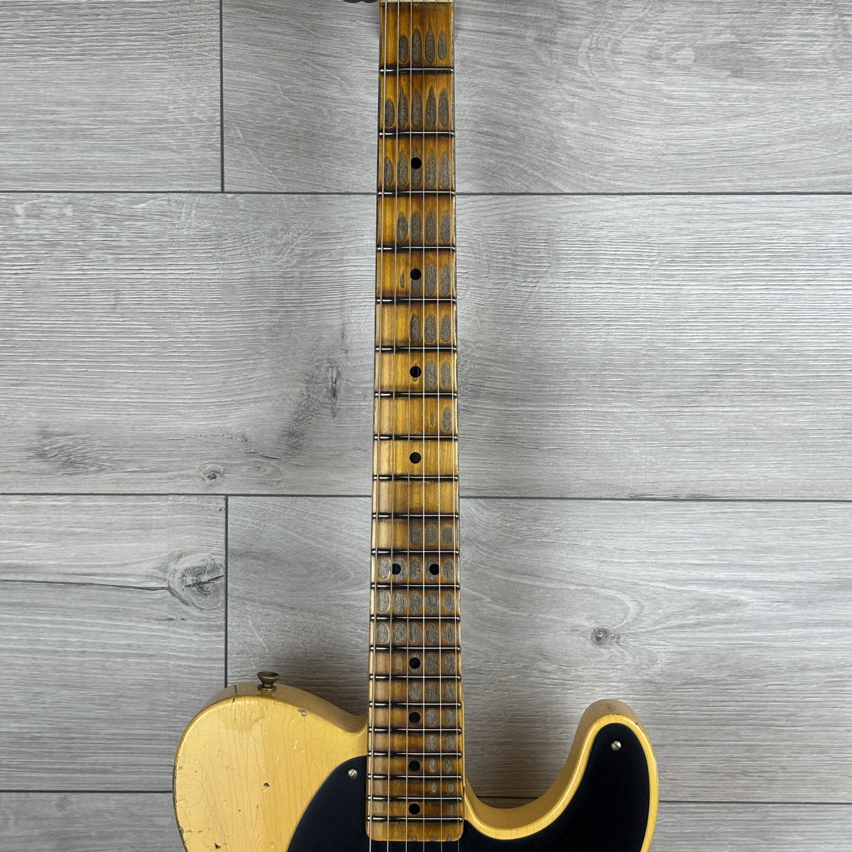 FENDER Custom Shop 1951 Nocaster Heavy Relic, 1-Piece Rift Sawn Maple Neck, Faded Aged Nocaster Blonde