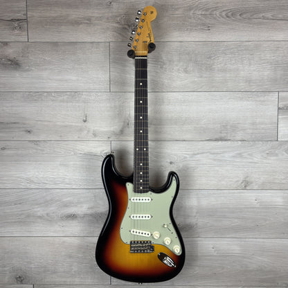 FENDER Custom Shop '62/'63 STRAT NOS,  3-Color Sunburst
