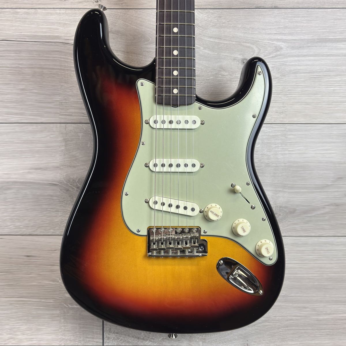 FENDER Custom Shop '62/'63 STRAT NOS,  3-Color Sunburst