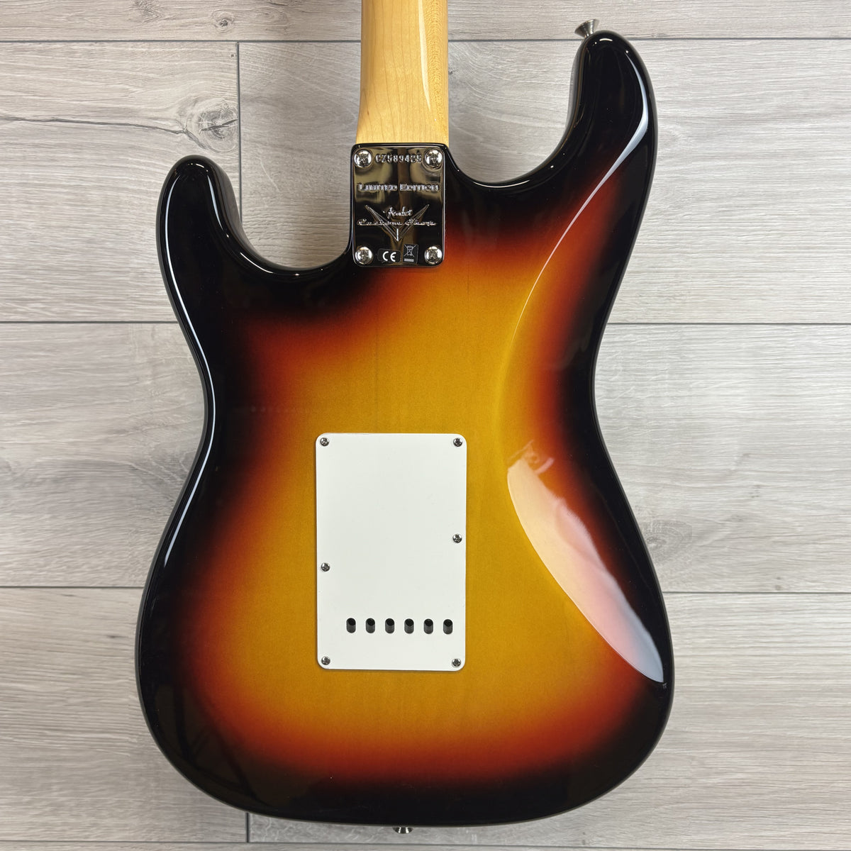 FENDER Custom Shop '62/'63 STRAT NOS,  3-Color Sunburst
