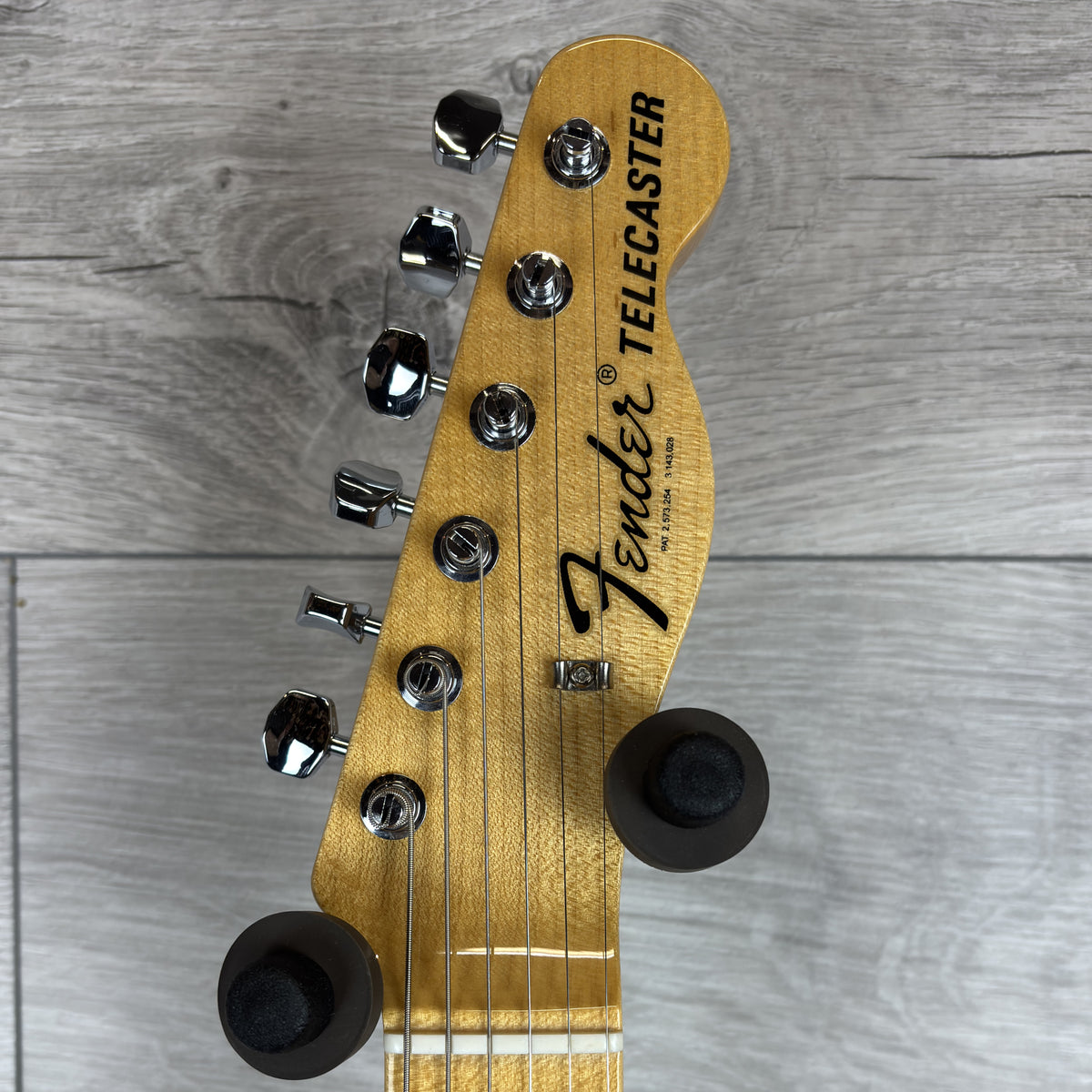 FENDER Custom Shop 1969 Telecaster NOS, Maple Fingerboard, Target 3-Color Sunburst