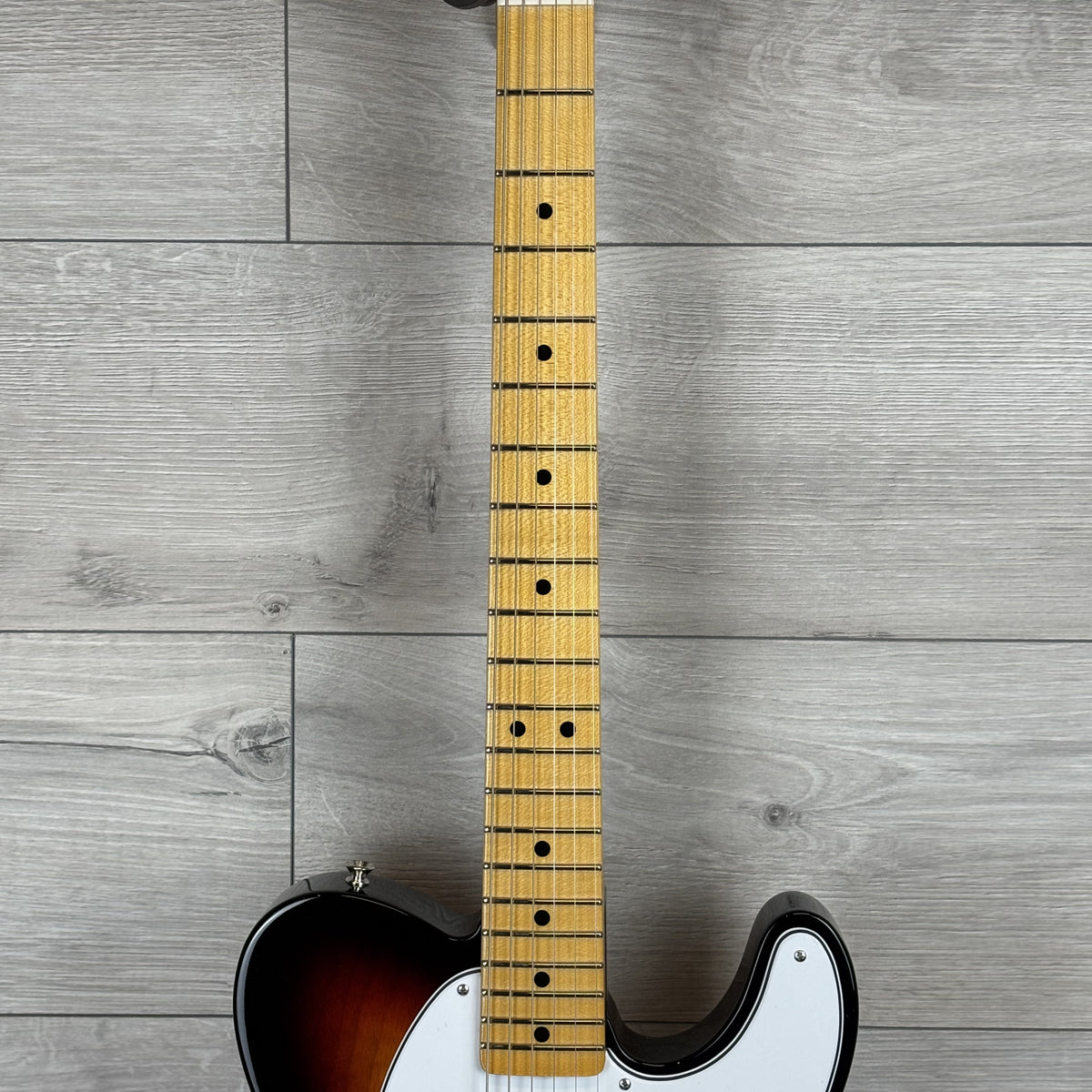 FENDER Custom Shop 1969 Telecaster NOS, Maple Fingerboard, Target 3-Color Sunburst