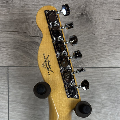 FENDER Custom Shop 1969 Telecaster NOS, Maple Fingerboard, Target 3-Color Sunburst