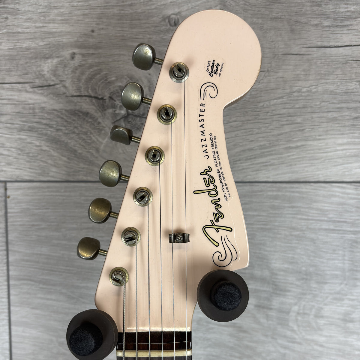 FENDER Custom Shop 1963 Jazzmaster Relic, Rosewood Fingerboard, Aged Shell Pink