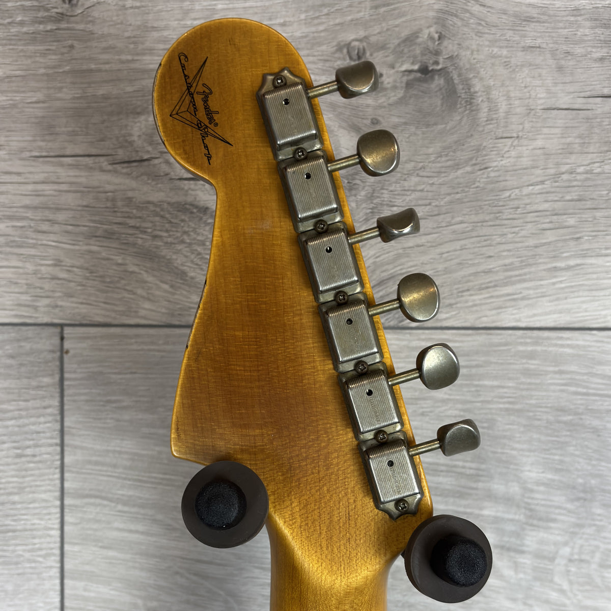 FENDER Custom Shop 1963 Jazzmaster Relic, Rosewood Fingerboard, Aged Shell Pink
