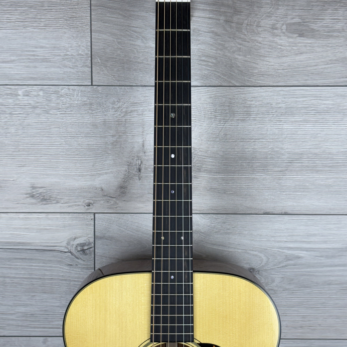 MARTIN Custom Shop 000-18, Aging Toner
