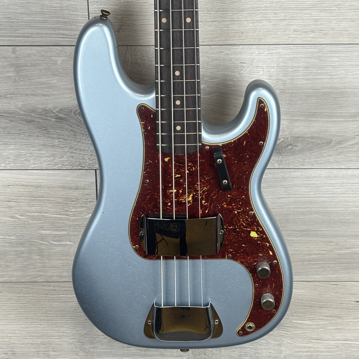 FENDER Custom Shop 60 Precision BASS Journeyman HW, Faded Ice Blue Metallic