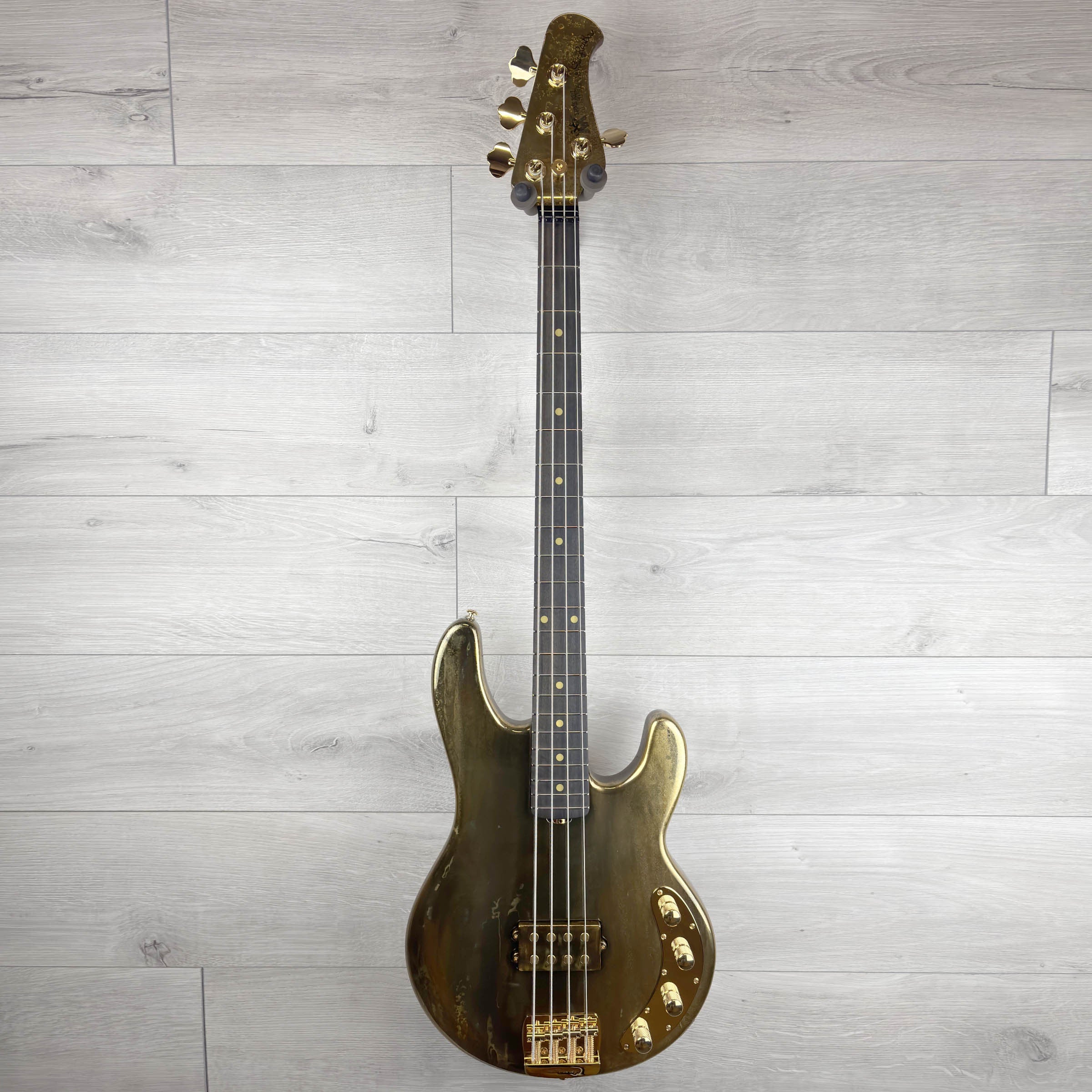 ERNIE BALL MUSIC MAN 50th Anniversary Stingray Bass, Molten Gold