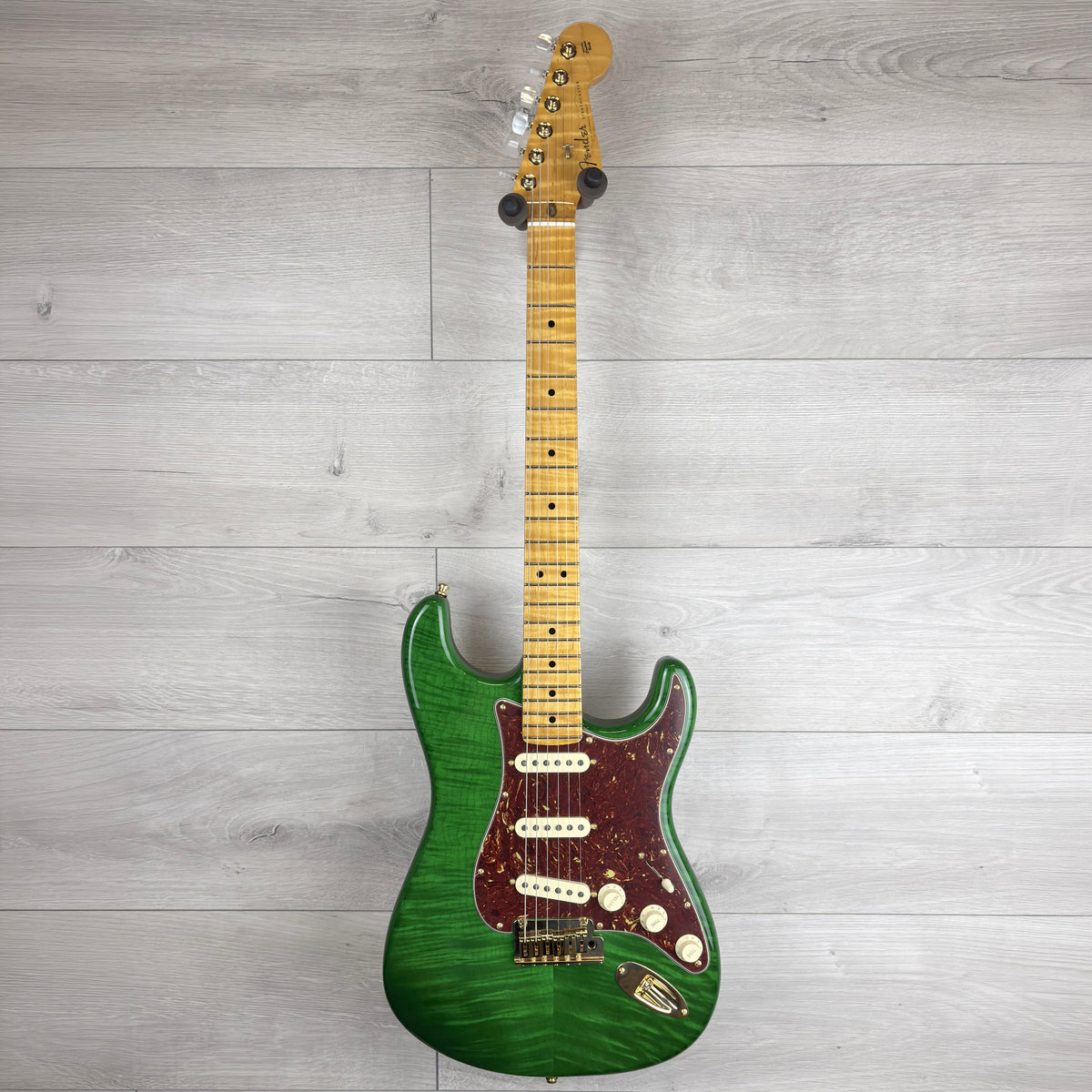 FENDER Custom Shop Custom Deluxe FLM Stratocaster NOS, Emerald Green Transparent