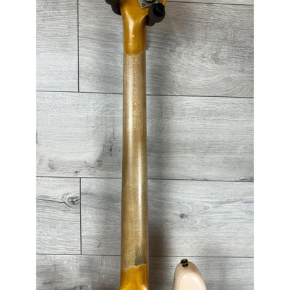 FENDER 1961 Jazz Bass Heavy Relic, 3A Rosewood Fingerboard, Super Faded Aged Shell Pink