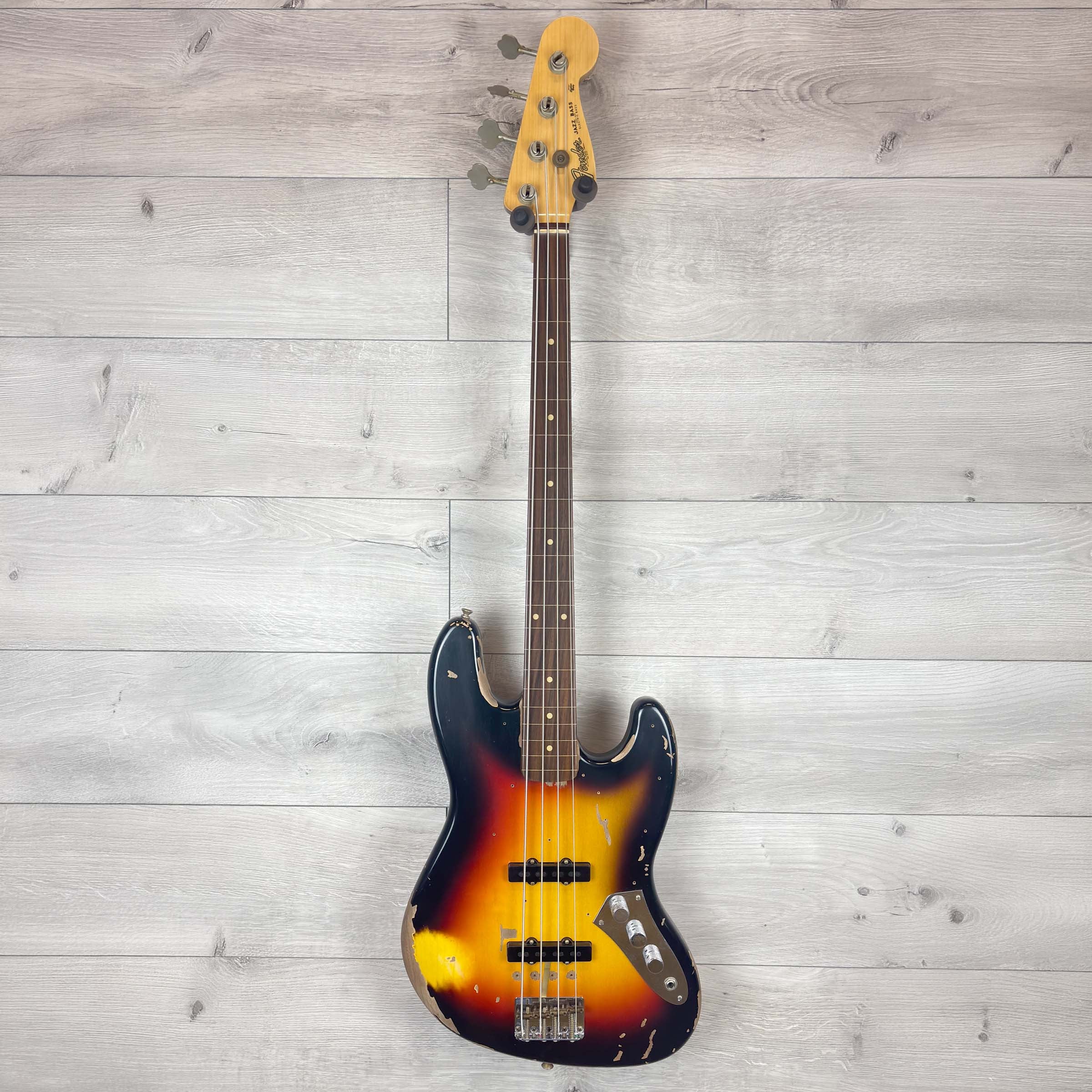 FENDER Custom Shop Jaco Pastorius Tribute Fretless Jazz Bass, Rosewood Fingerboard, 3-Color Sunburst