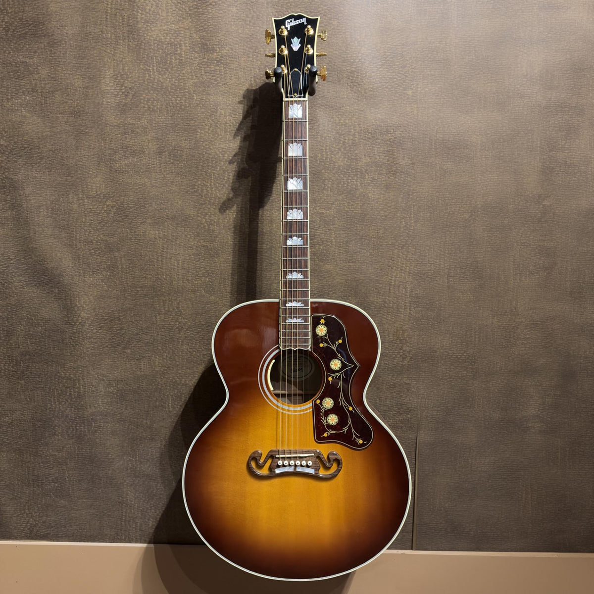 Gibson SJ-200 Standard - Autumnburst  (Pre-owned)
