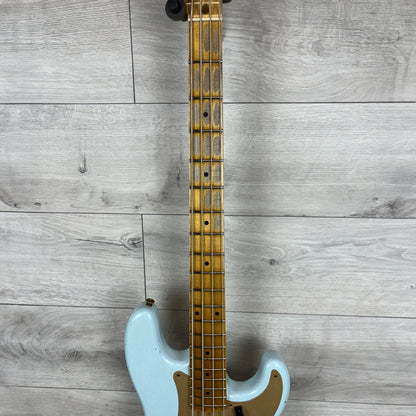 FENDER Custom Shop 1958 Precision Bass Relic, 1-Piece Quartersawn Maple Neck Fingerboard, Aged Sonic Blue