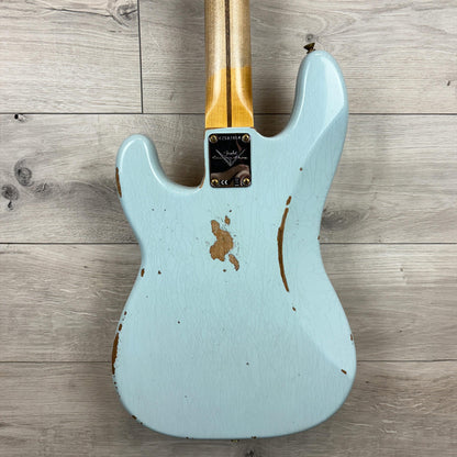FENDER Custom Shop 1958 Precision Bass Relic, 1-Piece Quartersawn Maple Neck Fingerboard, Aged Sonic Blue